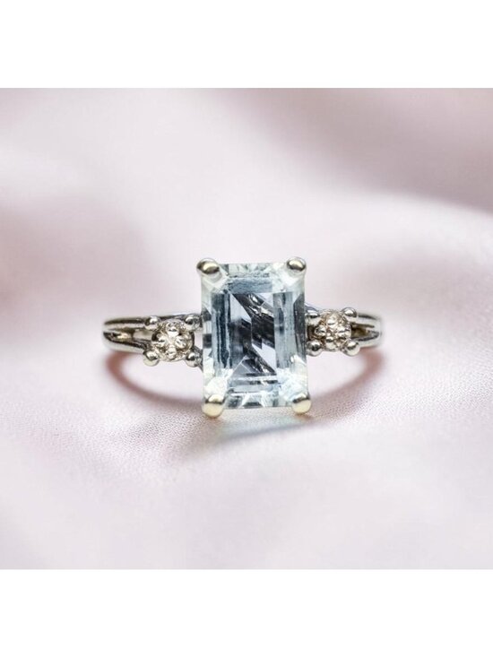 Unbranded Jewelry - VINTAGE 10K Gold Natural Aquamarine & Diamond Ring Size 5.75 Emerald Cut -2.3g